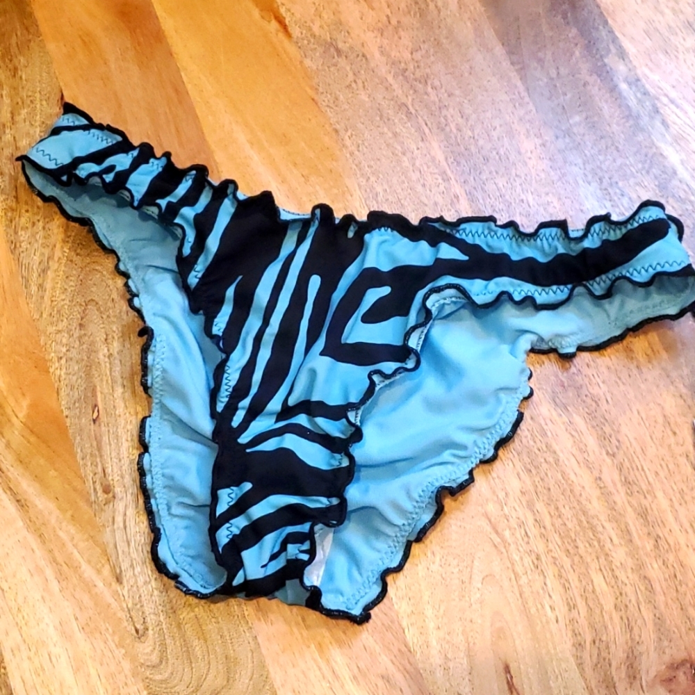 Nwt bikini bottom